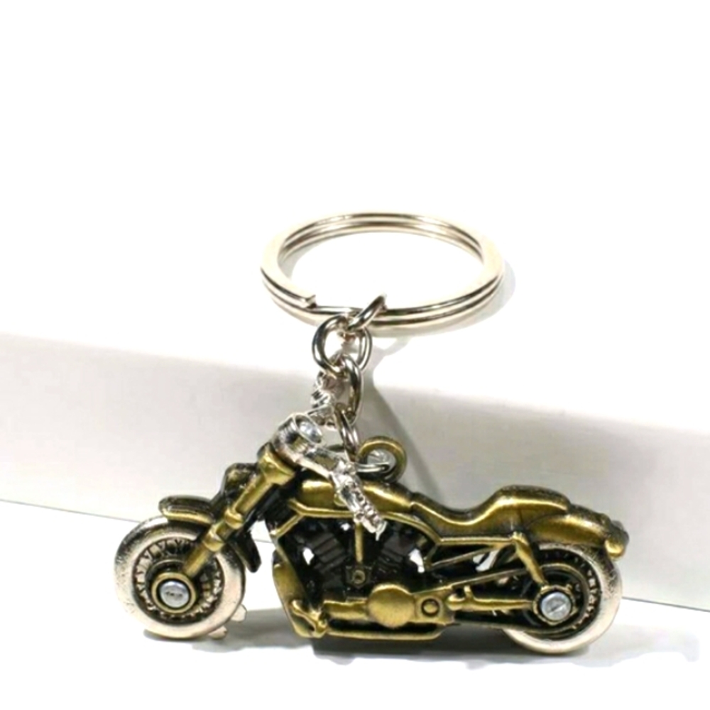 NWT Motorcycle KEYCHAIN - Picture 3 of 8